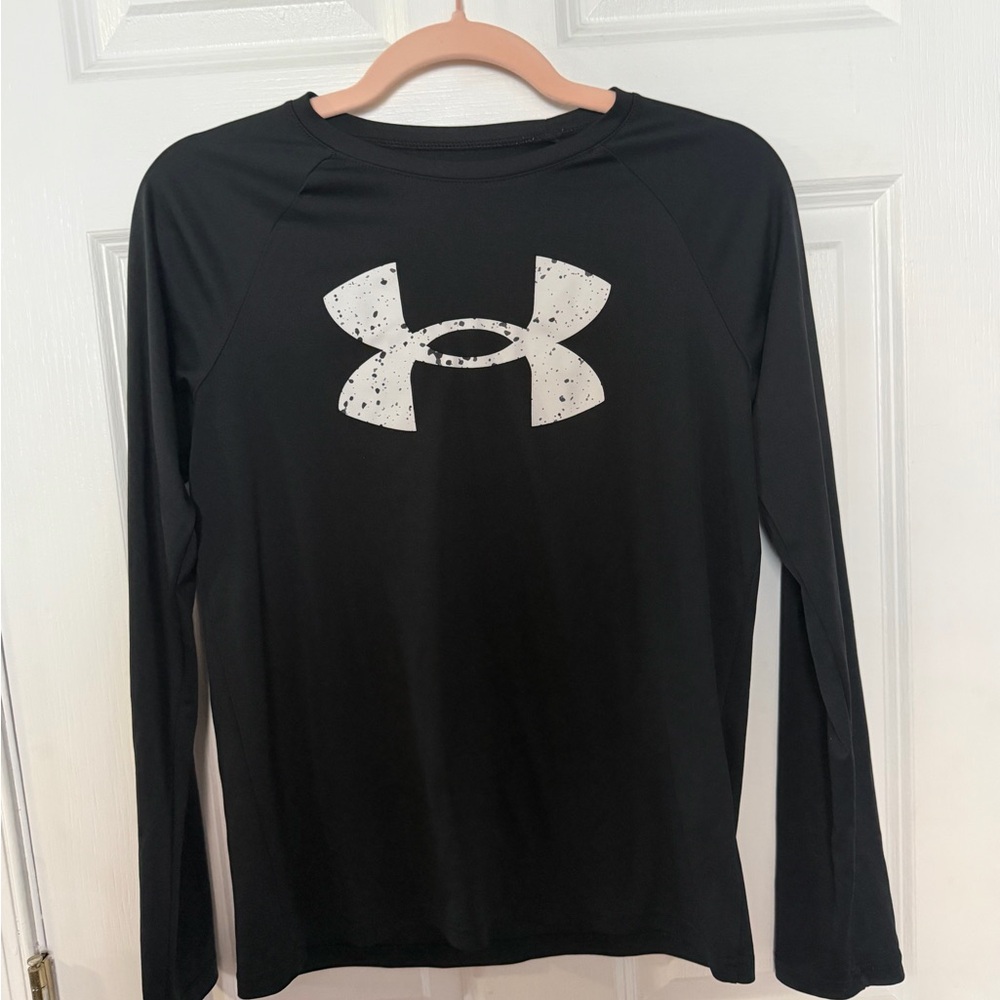 Bundle of Under Armour Long Sleeve Shirts. 4 shirts YL.